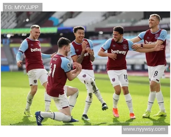 西汉姆联迎接新赛季挑战,球队新阵容与目标全解析 西汉姆联迎接新赛季挑战,球队新阵容与目标全解析