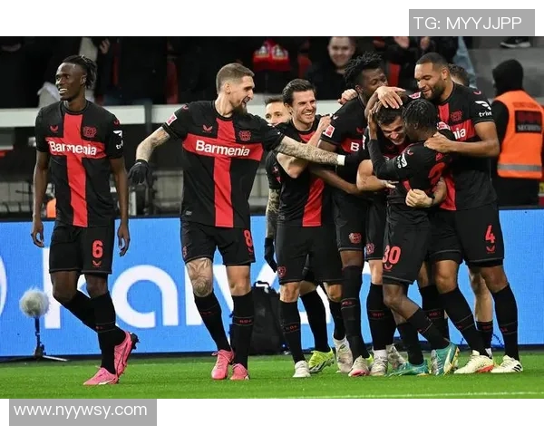 德国足球甲级联赛最新动态与球队发展分析：竞争格局与未来走势